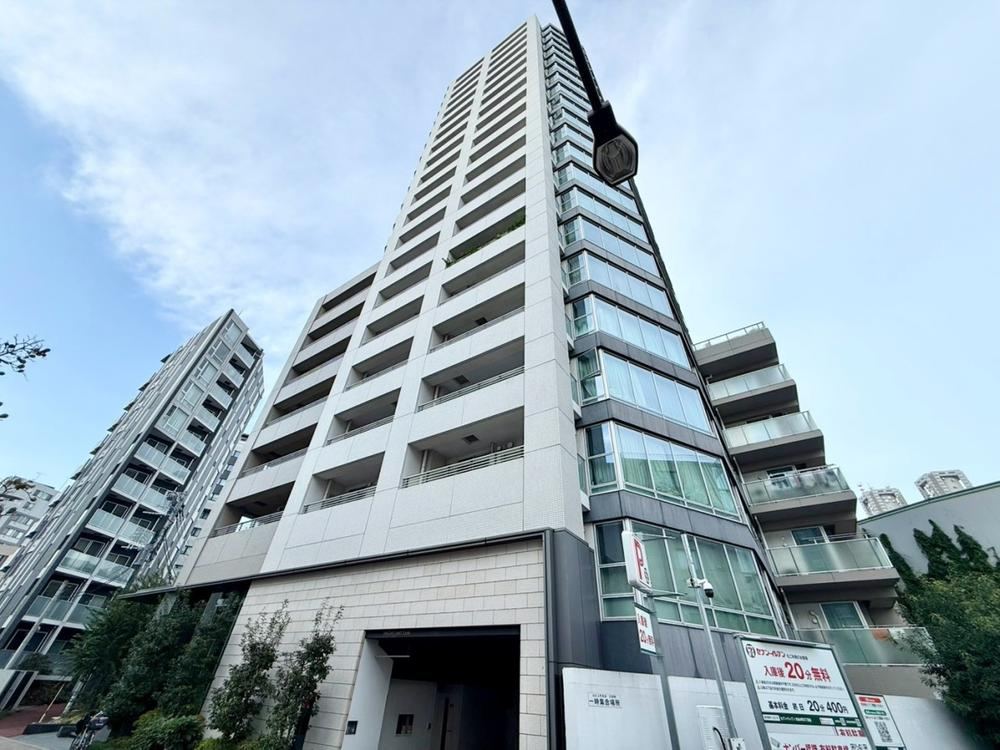 2LDK apartment in Shibuya Ward, Tokyo - Photo 1