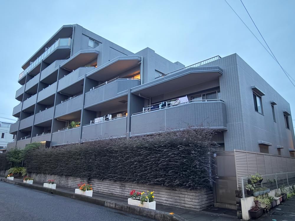 2LDK apartment in Soka, Saitama - Photo 1