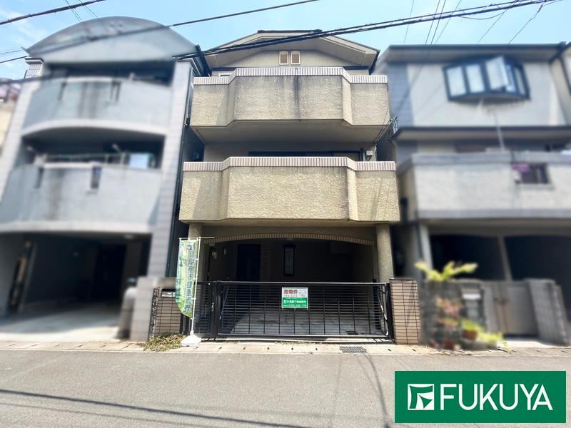 4LDK house in Fushimi Ward, Kyoto - Photo 1