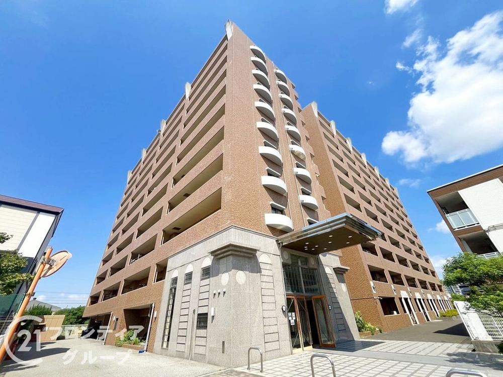 3LDK apartment in Amagasaki, Hyogo - Photo 1