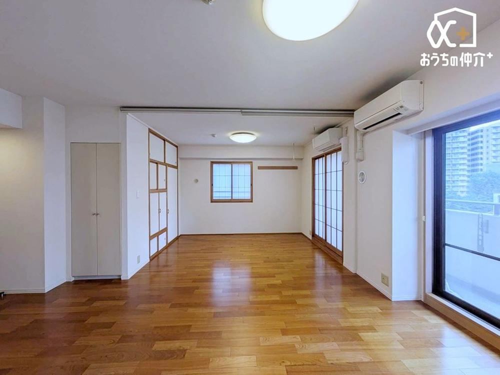 2LDK apartment in Tokorozawa, Saitama - Photo 1