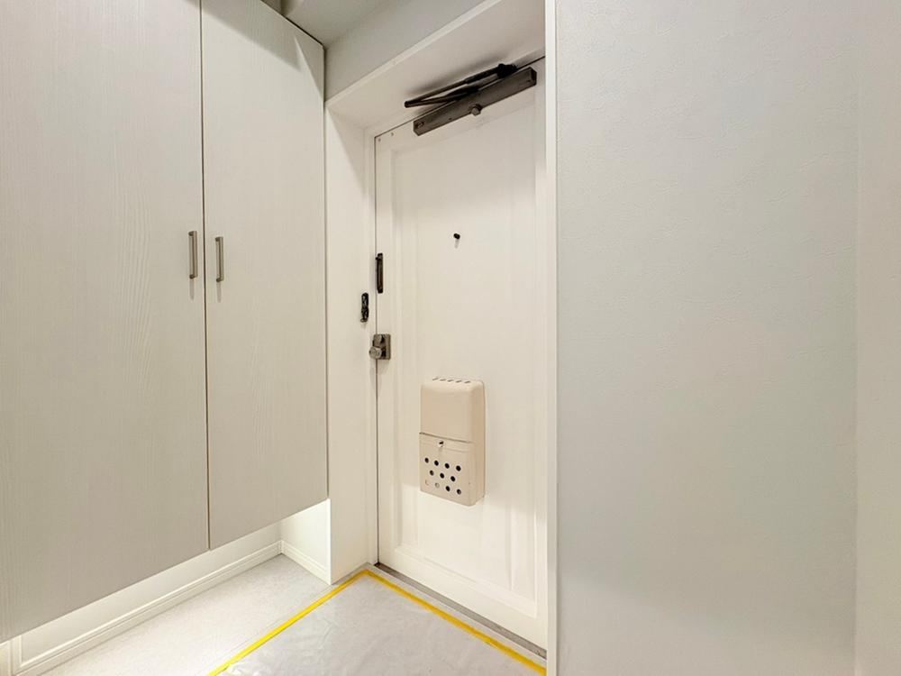 2DK apartment in Itabashi Ward, Tokyo - Photo 1