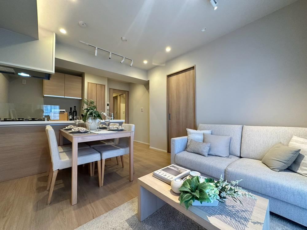 1LDK+S apartment in Arakawa Ward, Tokyo - Photo 1