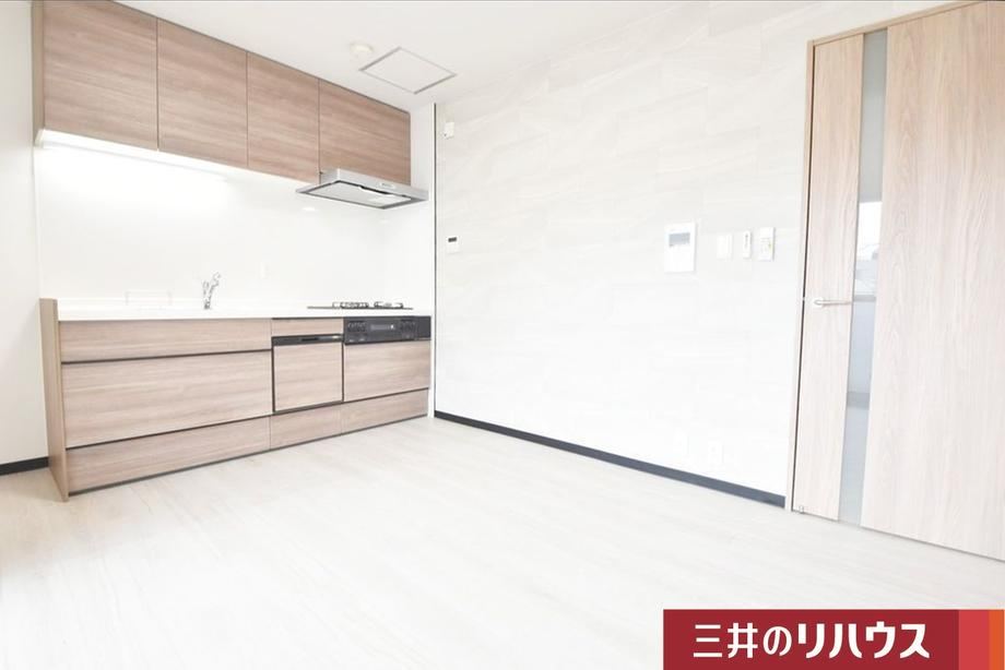 2DK apartment in Minami Ward, Hiroshima - Photo 1