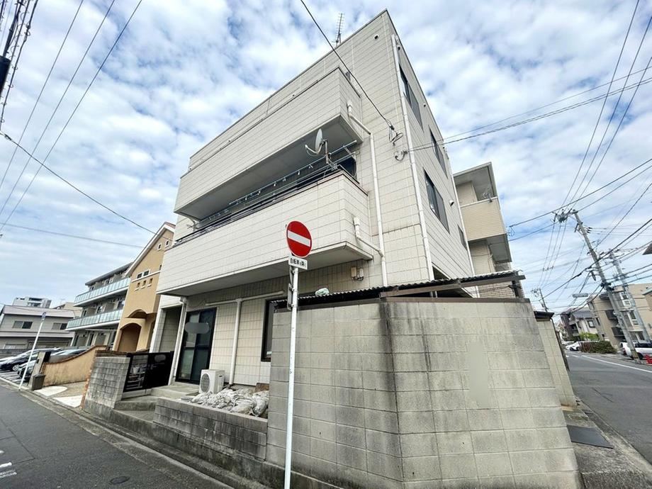 6LDK house in Minami Ward, Hiroshima - Photo 1