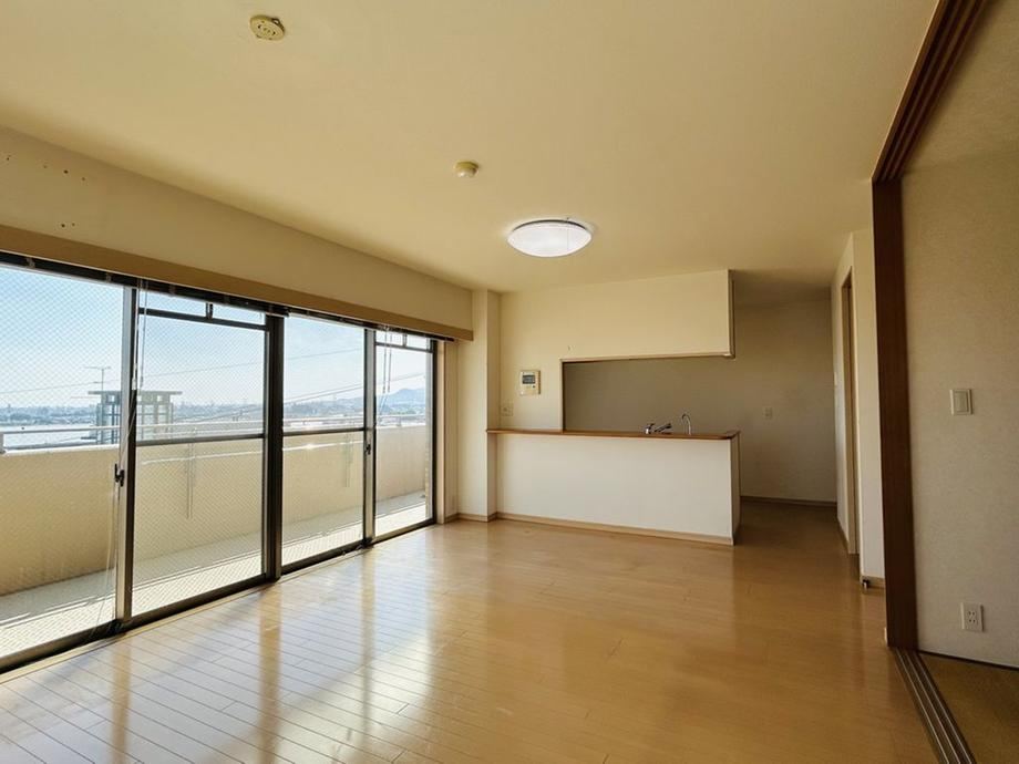 4LDK apartment in Takarazuka, Hyogo - Photo 1