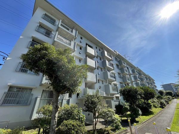3LDK apartment in Konan Ward, Yokohama, Kanagawa - Photo 1