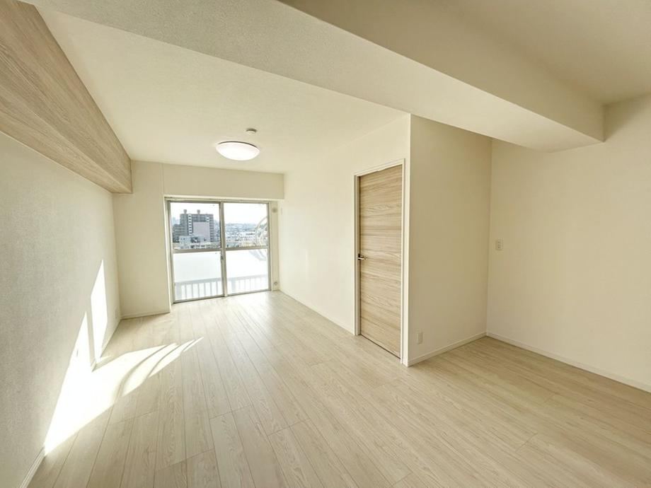 2LDK apartment in Kanagawa Ward, Yokohama, Kanagawa - Photo 1