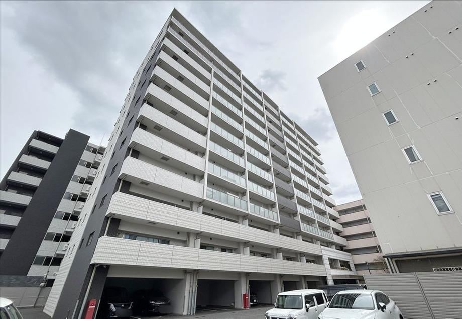 3LDK apartment in Joto Ward, Osaka - Photo 1