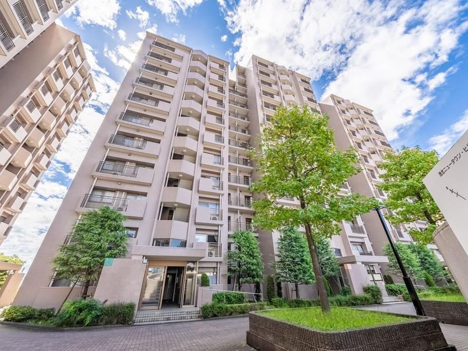 4LDK apartment in Tsuzuki Ward, Yokohama, Kanagawa - Photo 1