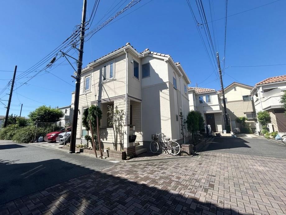 4LDK house in Chofu, Tokyo - Photo 1