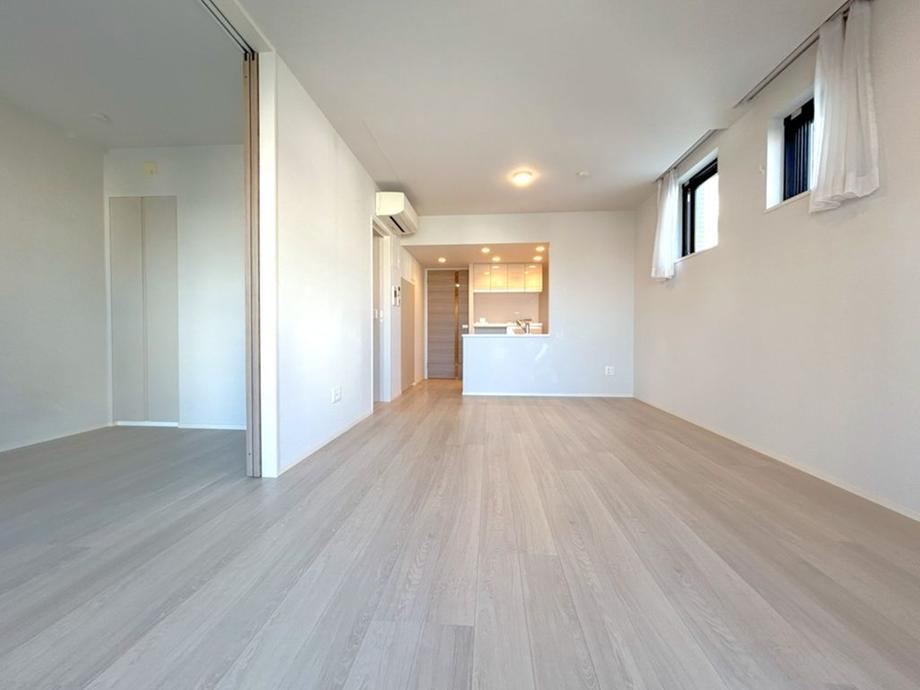 3LDK apartment in Chigasaki, Kanagawa - Photo 1