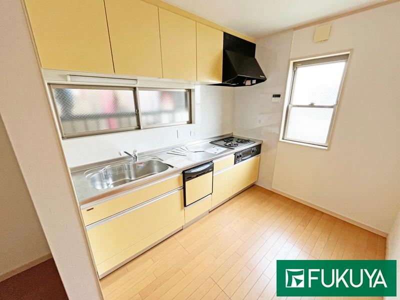3LDK house in Nagaokakyo, Kyoto - Photo 1