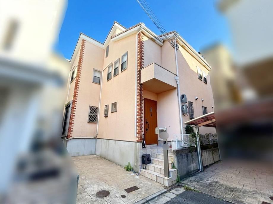 4LDK house in Suita, Osaka - Photo 1