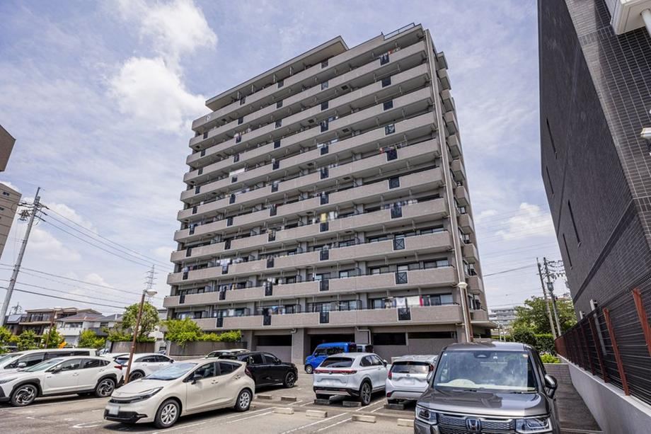 3LDK apartment in Tempaku Ward, Nagoya, Aichi - Photo 1