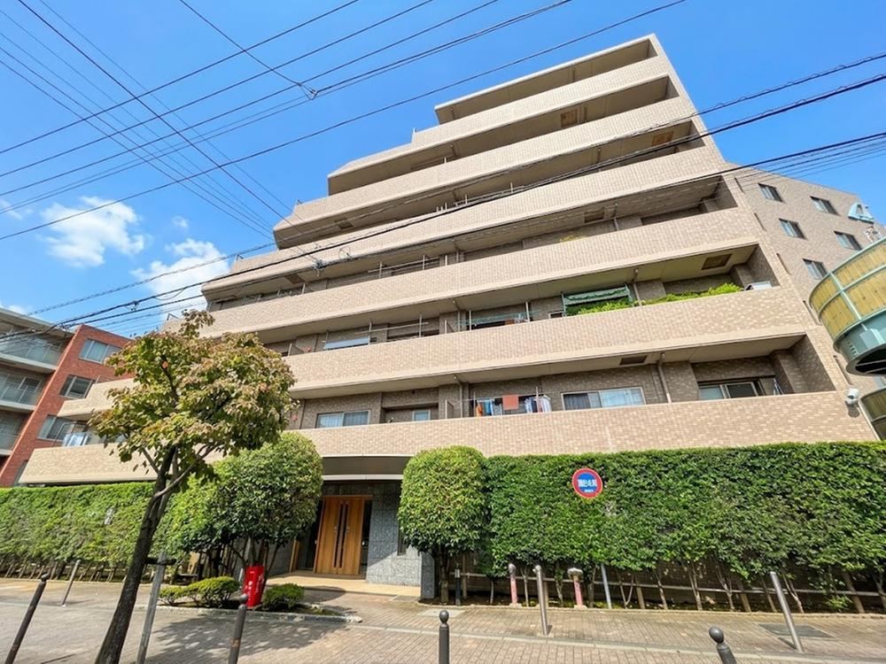 4LDK apartment in Kita Ward, Tokyo - Photo 1