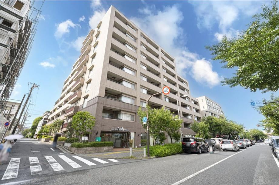 2LDK apartment in Setagaya Ward, Tokyo - Photo 1