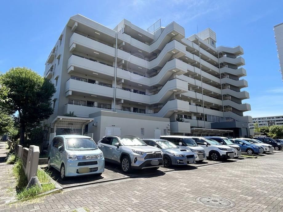 4LDK apartment in Totsuka Ward, Yokohama, Kanagawa - Photo 1