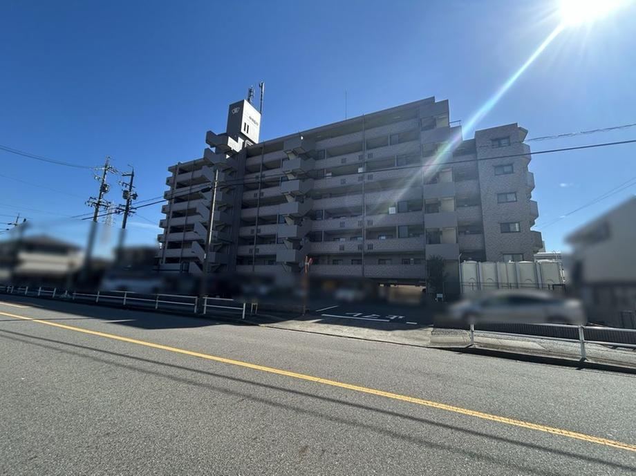 4LDK apartment in Nishi Ward, Nagoya, Aichi - Photo 1