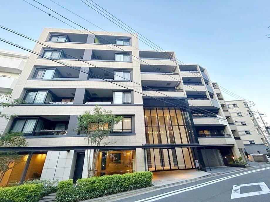 3LDK apartment in Nishi Ward, Yokohama, Kanagawa - Photo 1