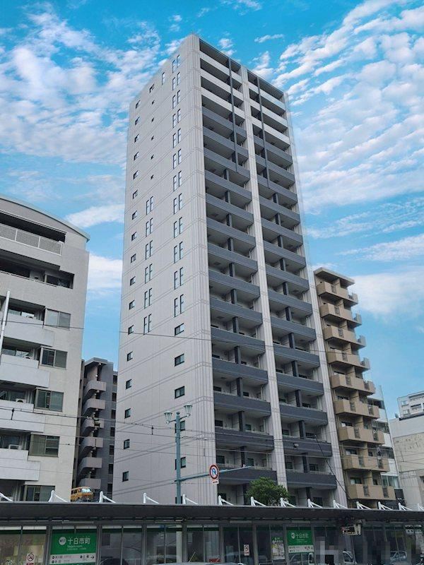 1LDK apartment in Naka Ward, Hiroshima - Photo 1
