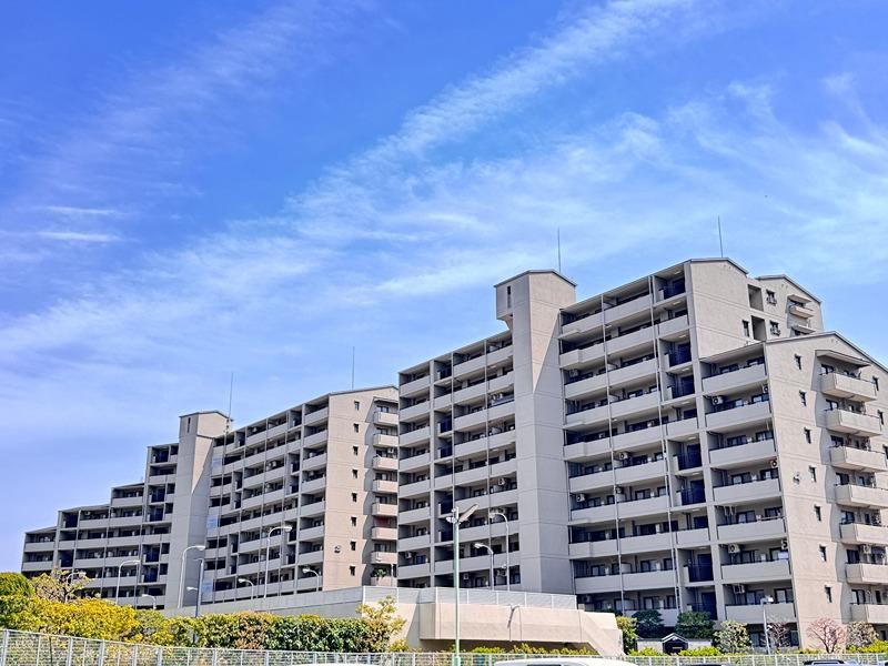 4LDK apartment in Ashiya, Hyogo - Photo 1