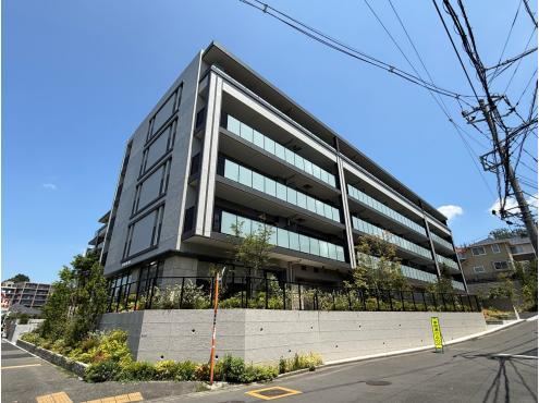 1LDK+S apartment in Aoba Ward, Yokohama, Kanagawa - Photo 1