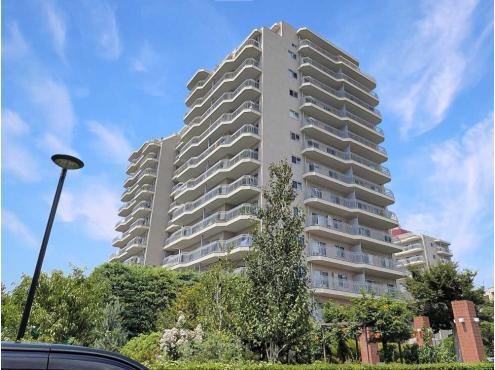 4LDK apartment in Setagaya Ward, Tokyo - Photo 1