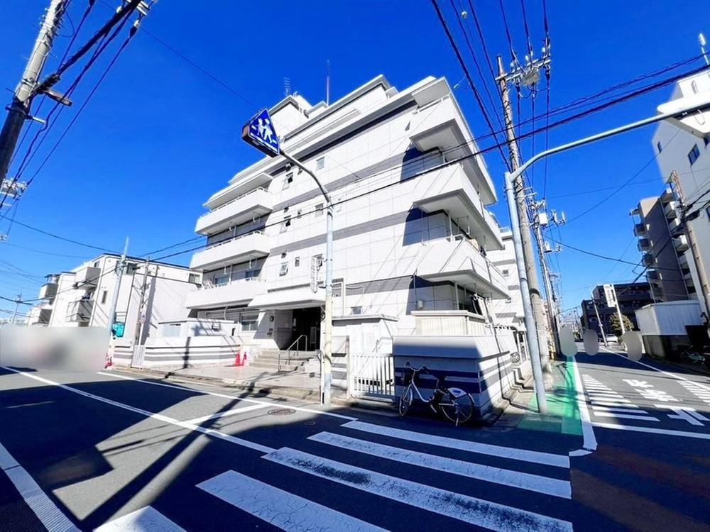 2LDK apartment in Sumida Ward, Tokyo - Photo 1