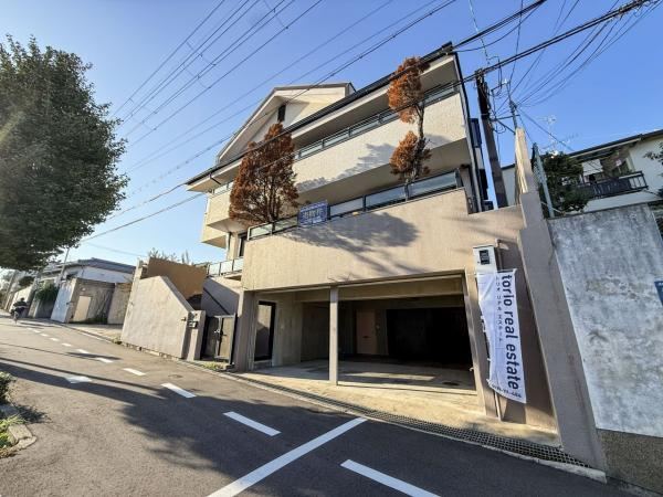 6LDK+3S house in Mino, Osaka - Photo 1