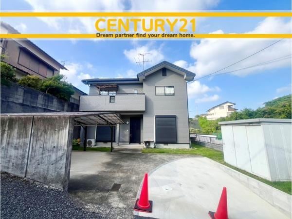 4LDK house in Yahatanishi Ward, Kitakyushu, Fukuoka - Photo 1