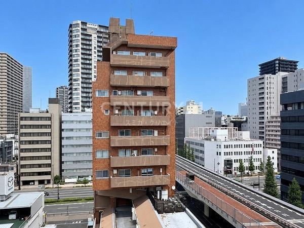 2LDK apartment in Shinagawa Ward, Tokyo - Photo 1