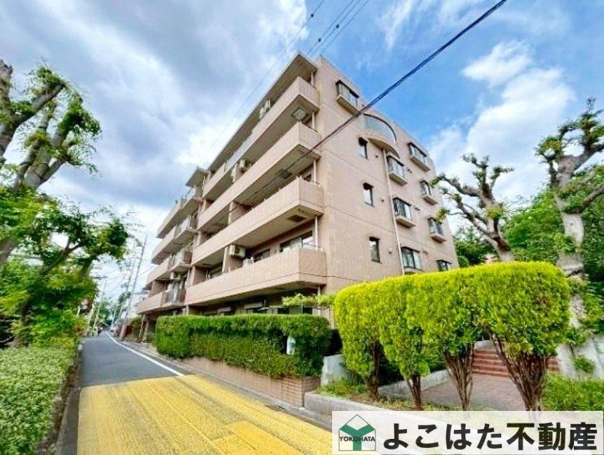 3LDK apartment in Komae, Tokyo - Photo 1