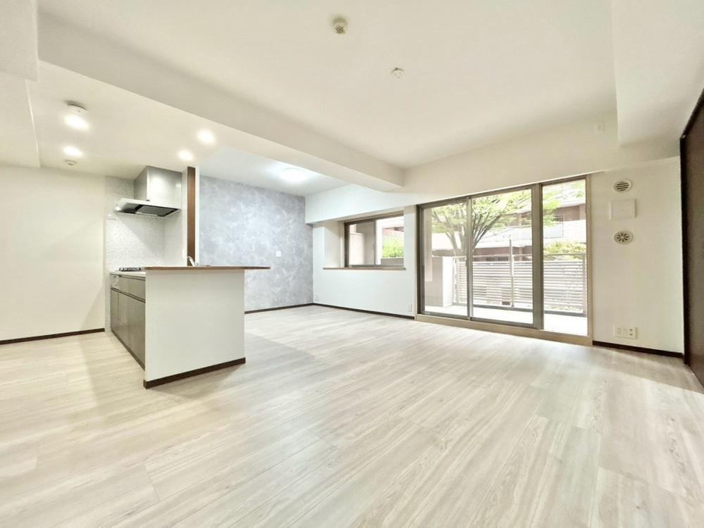 3LDK apartment in Kawasaki Ward, Kawasaki, Kanagawa - Photo 1