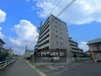 3LDK apartment in Komaki