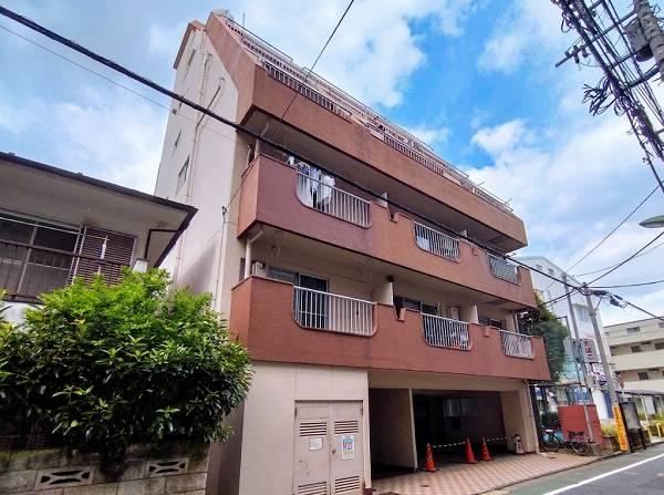 2LDK+S apartment in Shinagawa Ward, Tokyo - Photo 1