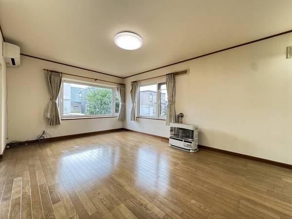4LDK house in Kita Ward, Sapporo, Hokkaido - Photo 1