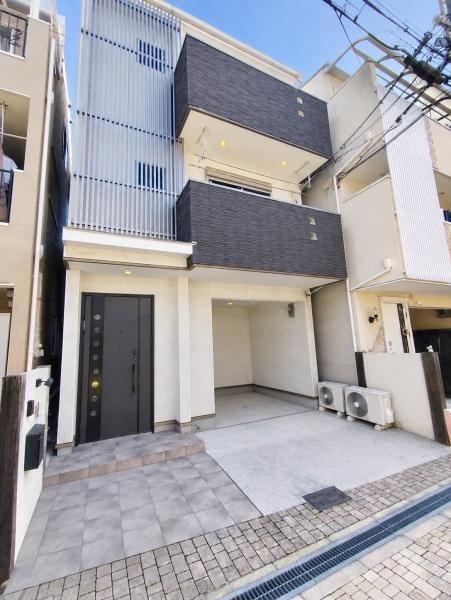4LDK house in Hirano Ward, Osaka - Photo 1