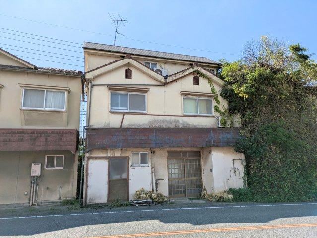 5DK house in Matsuyama, Ehime - Photo 1