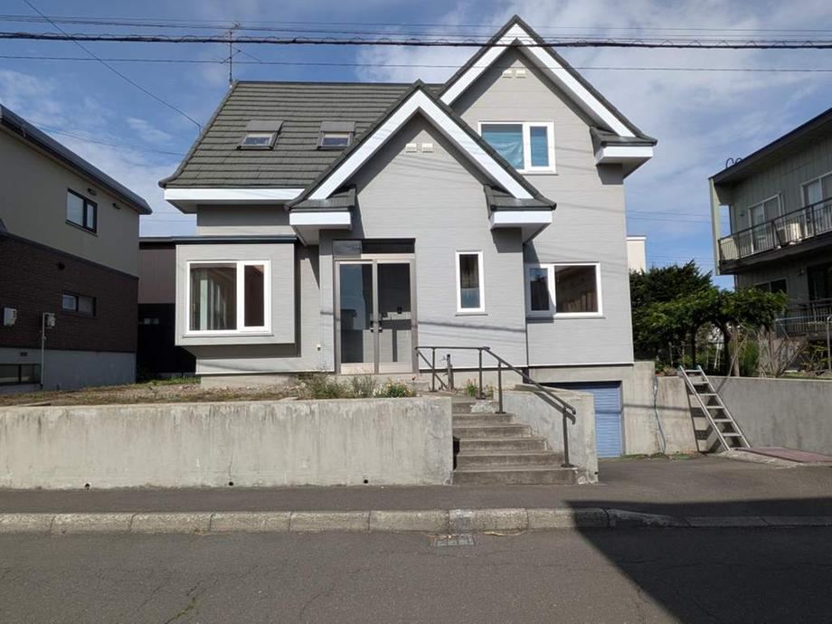 3LDK house in Ebetsu, Hokkaido - Photo 1