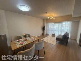 4LDK apartment in Shunan