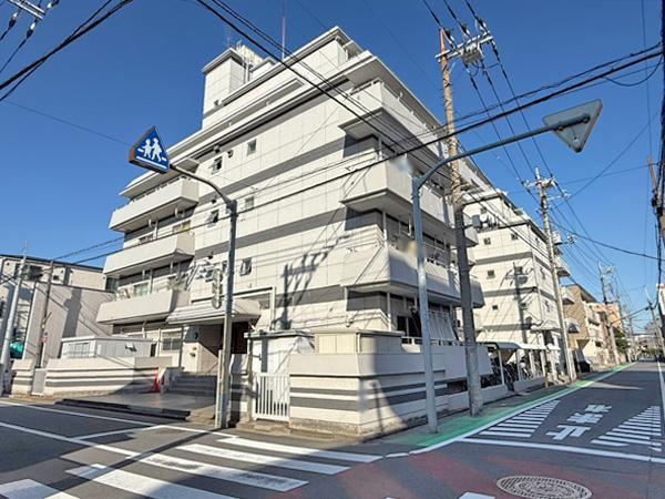 2LDK apartment in Sumida Ward, Tokyo - Photo 1