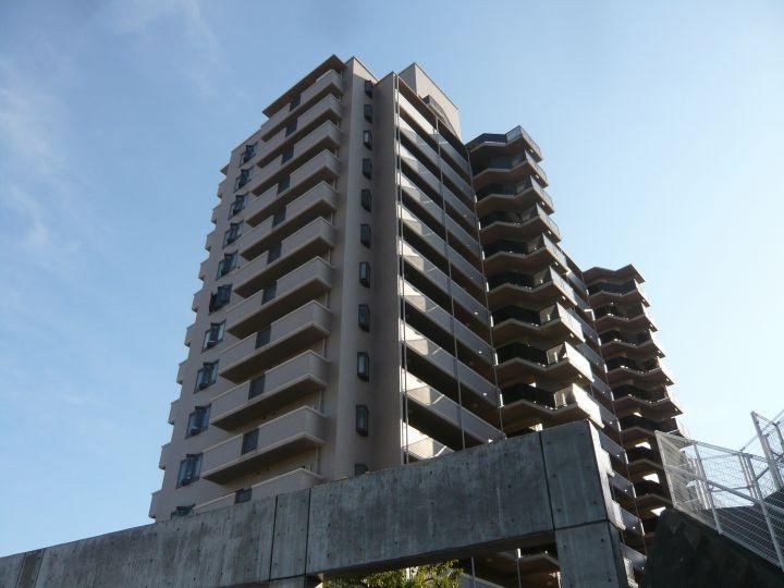 3LDK apartment in Nishi Ward, Hiroshima - Photo 1