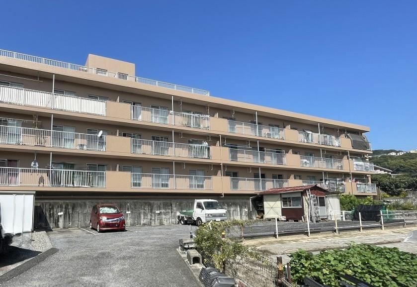 3LDK apartment in Nishi Ward, Hiroshima - Photo 1