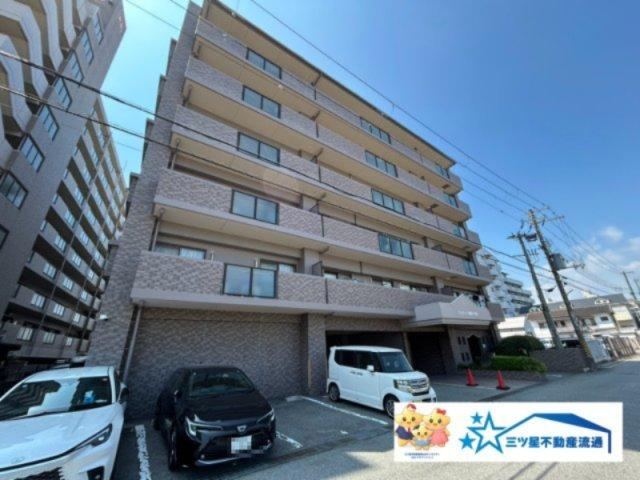 2LDK apartment in Himeji, Hyogo - Photo 1