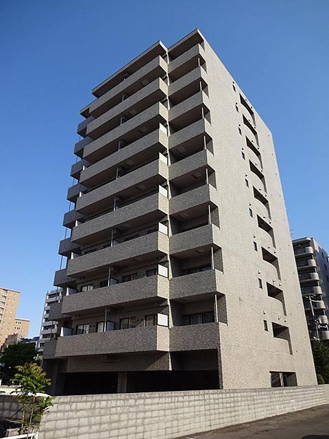 studio apartment in Chuo Ward, Sapporo, Hokkaido - Photo 1