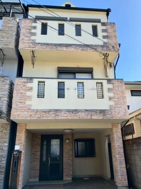 4DK house in Higashiosaka, Osaka - Photo 1