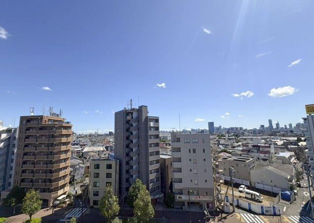 1LDK apartment in Shinjuku Ward, Tokyo - Photo 1