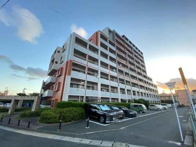 3LDK apartment in Kokurakita Ward, Kitakyushu, Fukuoka - Photo 1