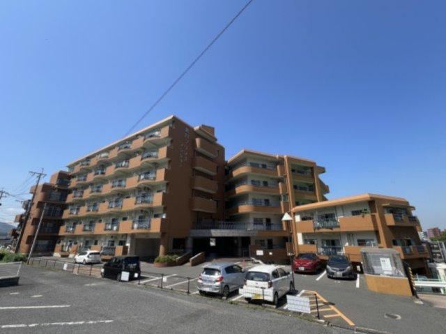 3LDK apartment in Kokurakita Ward, Kitakyushu, Fukuoka - Photo 1